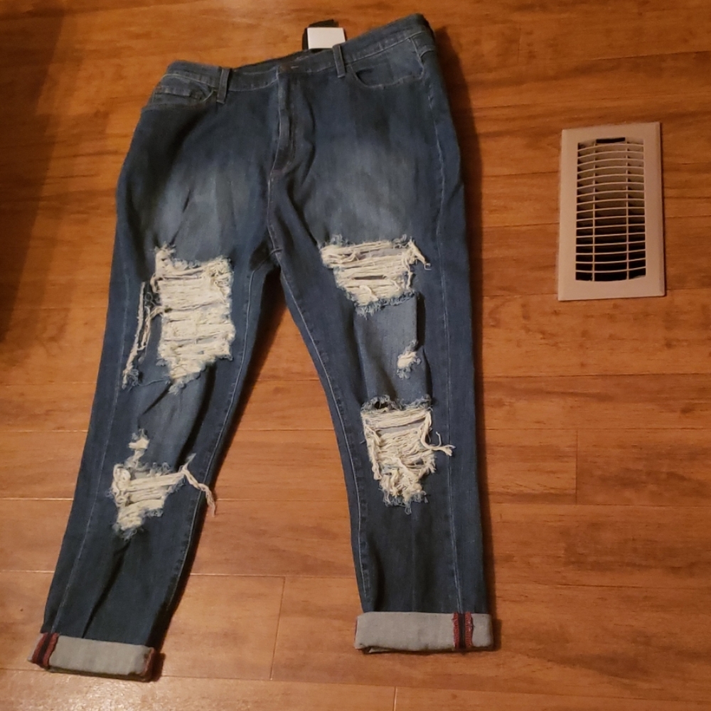 Fashion Nova Distressed Skinny Jeans
